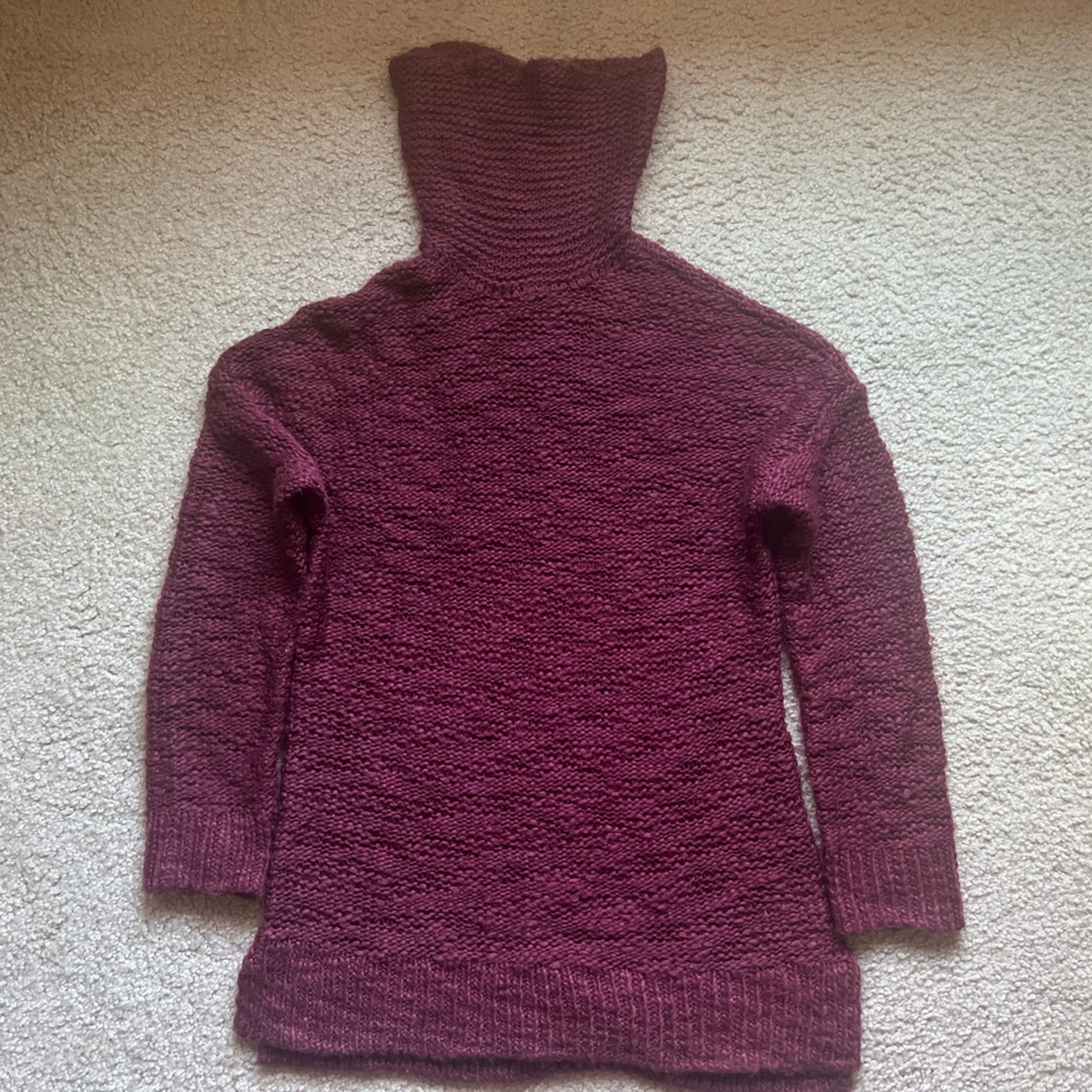 UpWest Turtleneck Tunic Sweater: Maroon